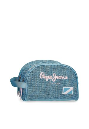 Bolsa de tocador de tela azul texturizada con bordado "Pepe Jeans London" y asa lateral, con un pequeño parche geométrico en el frente.