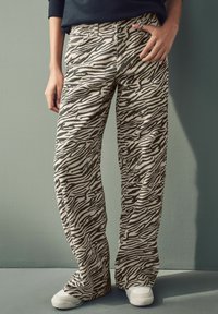 Next WIDE LEG - Avar lõikega teksad - zebra