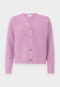 Rosa og lilla strikkegenser med lange ermer, V-hals, ribbestrikket hem og mansjetter, og fire frontknapper på en ensfarget bakgrunn.
