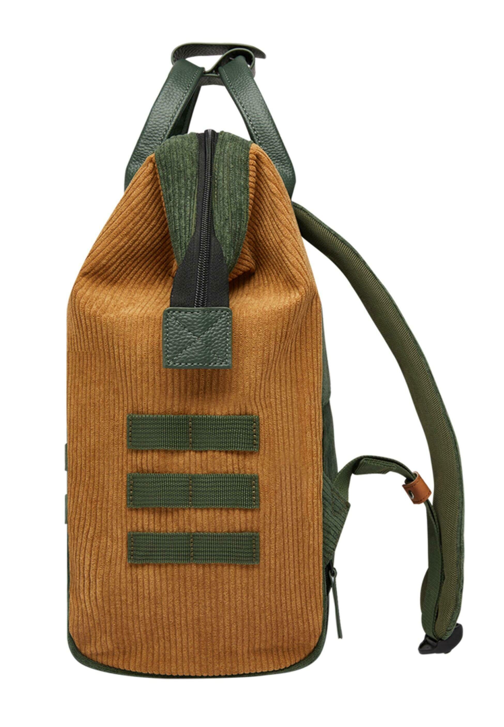 Cabaia Adventurer Medium Leon Zaino Verde 23L - Con 2 Tasche Anteriori Intercambiabili, Scomparto Laptop, Sostenibile