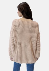 Elara - Sweter