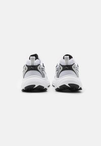 Puma Sneakers - feather gray/black