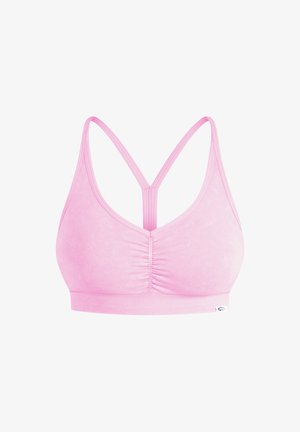 Brassière rose avec une texture lisse, détail de devant froncé et fines bretelles croisées. Elle présente un sous-bande ajusté pour le soutien.