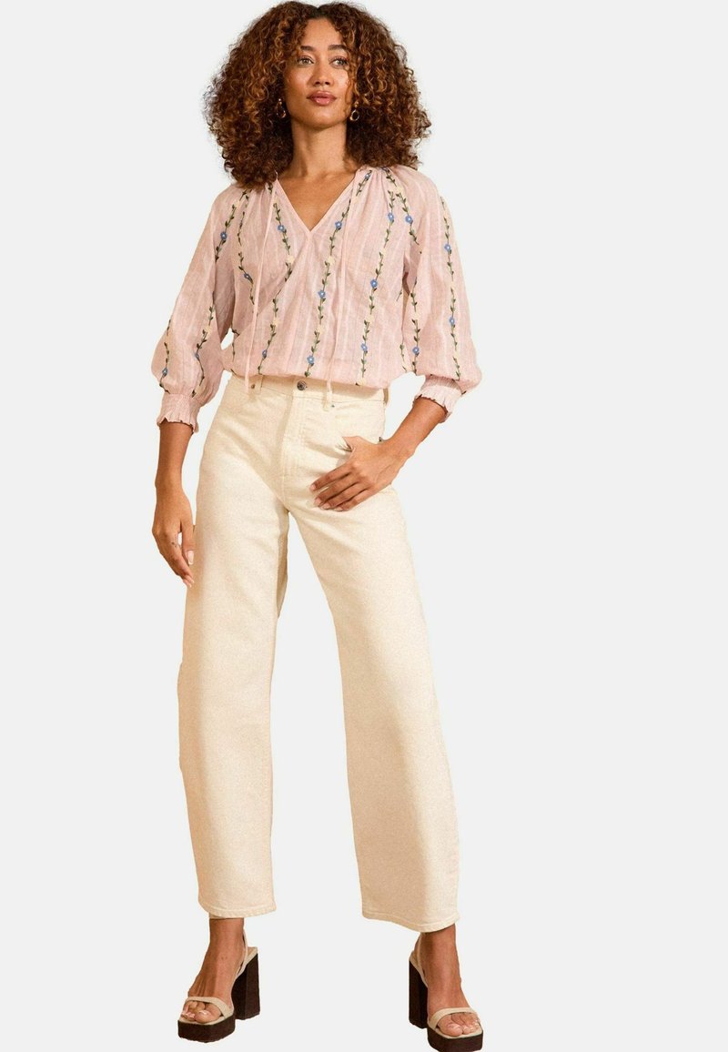 Love & Roses - REGULAR FIT - EMBROIDERED NOTCH NECK 3/4 SLEEVE  - Blouse - pink, Enlarge
