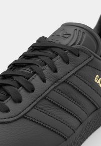 adidas gazelle silver green womens Adidas Gazelle Core Black Ostrich Pack