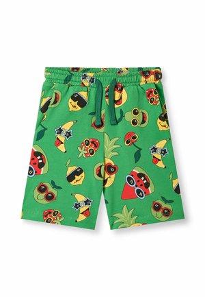 Pantalones cortos verdes con cintura ajustable, con dibujos de coloridas frutas caricaturescas que llevan gafas de sol y sonríen, incluyendo piñas, plátanos, sandías y cerezas.