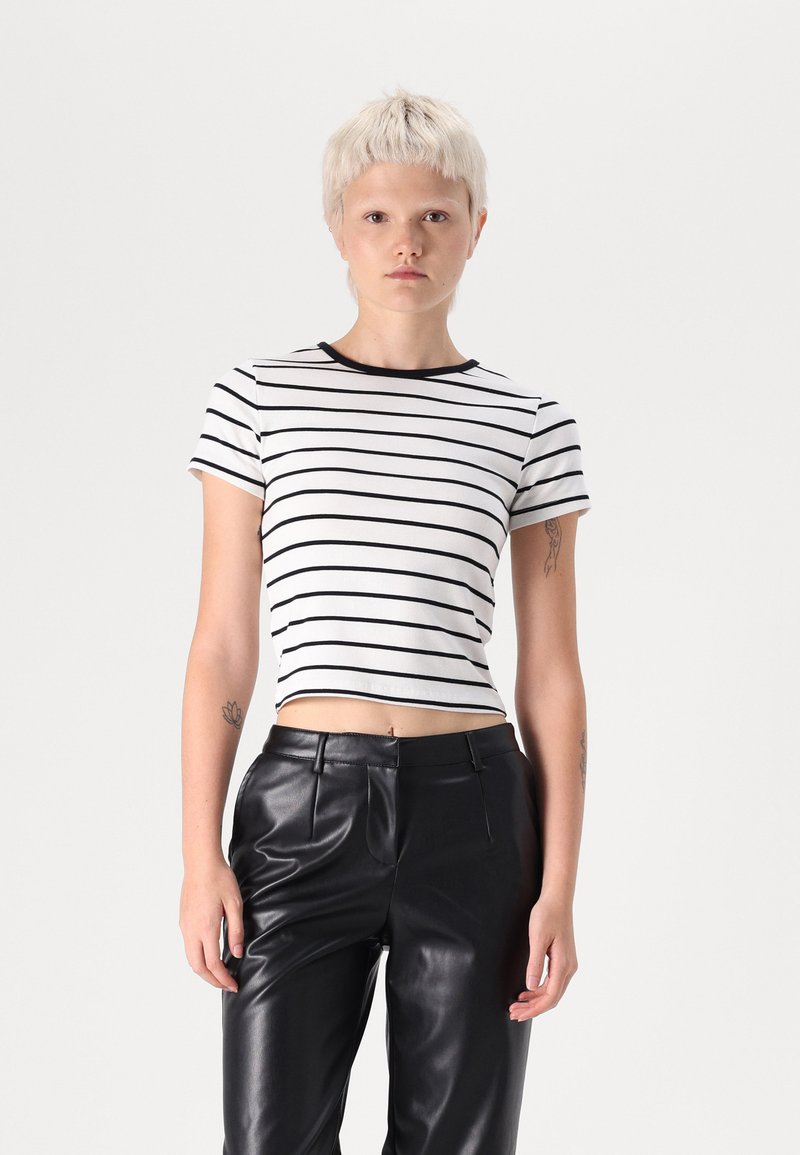 Gina Tricot BASIC TIGHT - T-shirt basic - white