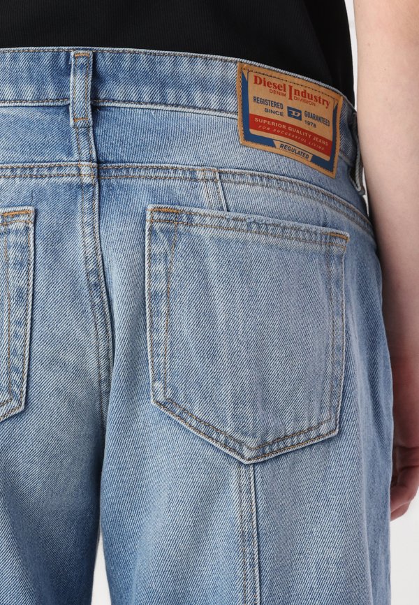 AKII - Wide Leg - 012