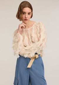 Motivi - MANICHE LUNGHE CON ROUCHES - Blouse - bianco Thumbnail Image 1