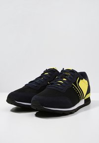 BOSS Sneakers - yellow
