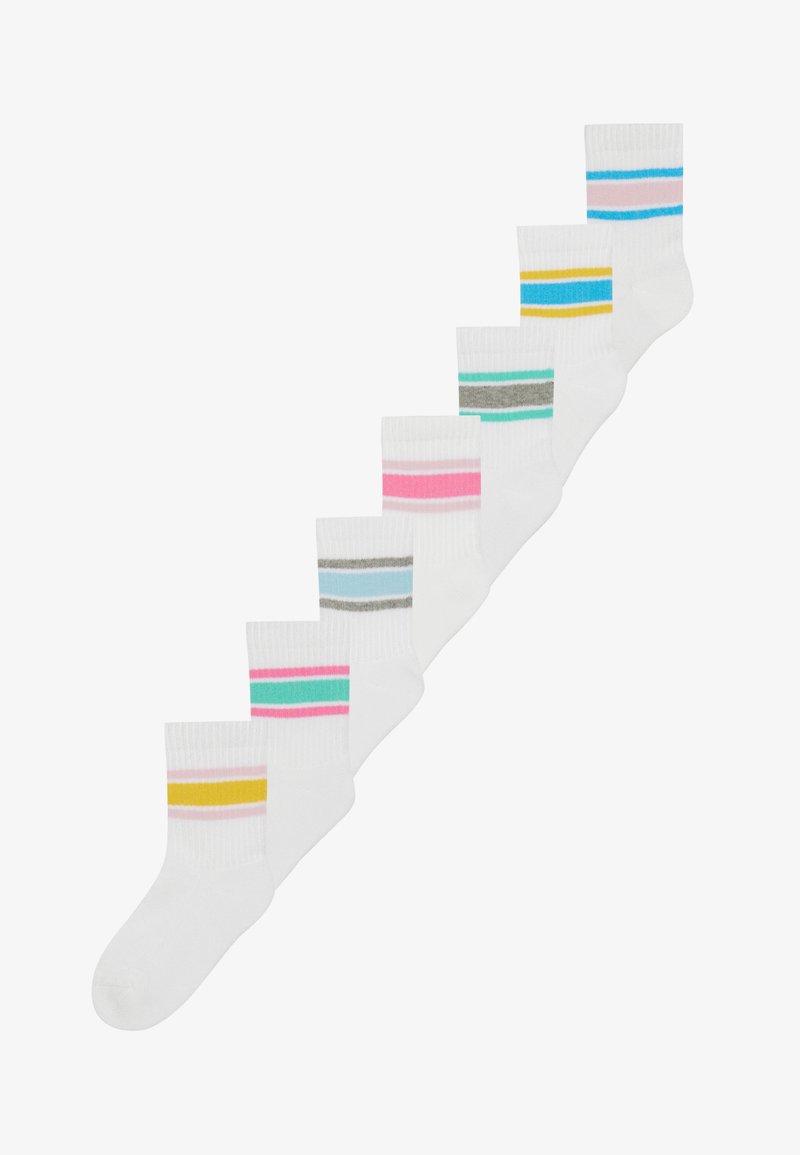 Conjunto de siete calcetines blancos con rayas de colores en rosa, azul, amarillo, verde y gris. Puños acanalados y longitud de tobillo estándar. Material de mezcla de algodón.