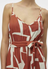 Vero Moda - Długa sukienka