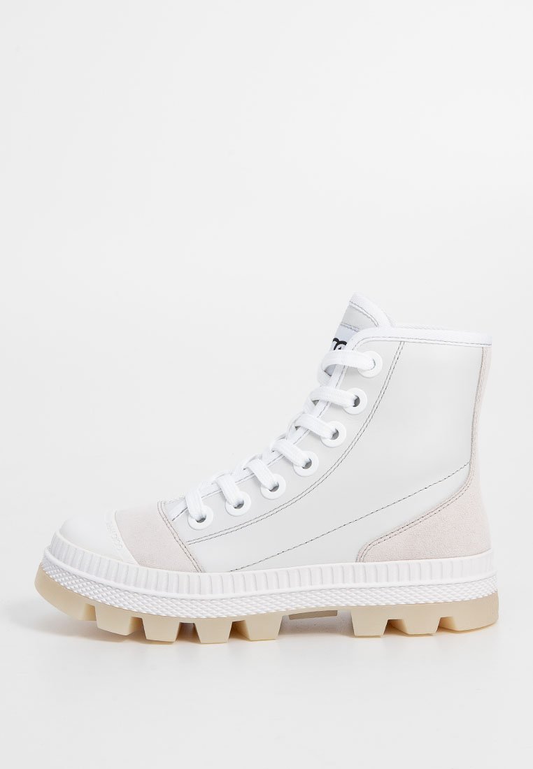 Jimmy Choo Veterboots wit Jimmy Choo Veterboots wit