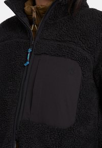 Timberland Abrigo corto - black