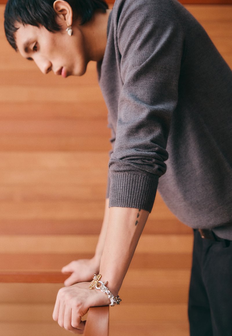 Vivienne Westwood CLAUDE BRACELET UNISEX - Armbånd - platinum-coloured/gold-coloured