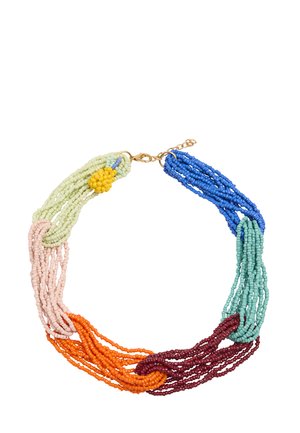 Naszyjnik wielowarstwowy z koralików w sekcjach w kolorach różowym, zielonym, żółtym, niebieskim, morskim, pomarańczowym i bordowym połączonych złotym zapięciem.