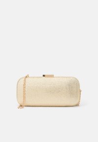 Pochette a tracolla in oro metallizzato con superficie testurizzata, caratterizzata da una forma cilindrica, una catena come tracolla e una chiusura a scatto.