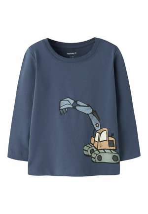 Granatowa, dziecięca koszula z długim rękawem z nadrukiem ilustracji beżowo-szarego koparki z podniesionym ramieniem z przodu.