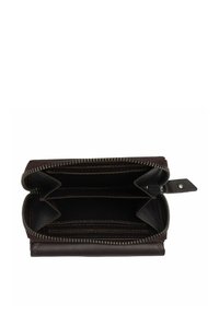 Portafoglio in pelle marrone con chiusura a zip, caratterizzato da più slot per carte e scomparti. Texture liscia con dettagli di cucitura a contrasto.