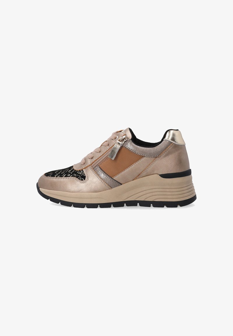 Metallisch bronzefarbene Sneakers mit durchbrochenen schwarzen Akzenten, einem beigen Seitenpaneel und einem dekorativen Reißverschluss. Strukturierte Oberfläche und Gummisohle.