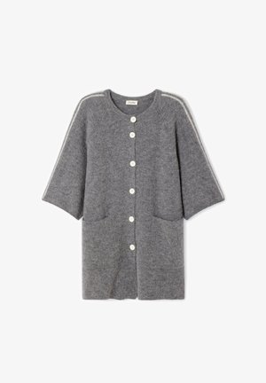 Hall triiksõlmpuuvillane kardigan, millel on viis valget nuppu, kaks esitaskut, küünarvarre pikkused varrukad ja õlgadel ning varrukatel heledad triibud.