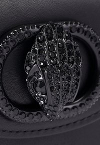 Kurt Geiger London MICRO CHELSEA  - Borsa a tracolla - black