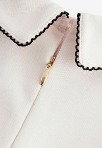 Baker by Ted Baker PANEL HEM PONTE - REGULAR FIT - Freizeitkleid - cream