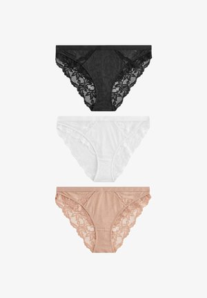 Három pár csipkés alsónadrág fekete, fehér és bőrszínben. Virágmintás csipkebetétek, puha anyag és kényelmes derékpánt jellemzi.