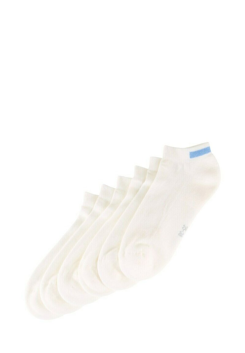 Conjunto de seis pares de calcetines tobilleros blancos, material de mezcla de algodón, textura acanalada, con un acento azul en el talón y una base acolchada para mayor comodidad.