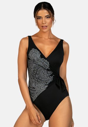 - Kostium kąpielowy