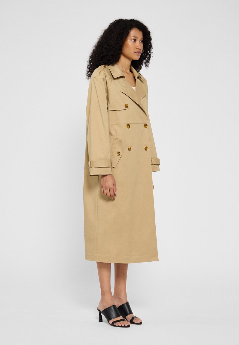 DESIGNERS REMIX - DYLAN - Trenchcoat - sand, Förstora