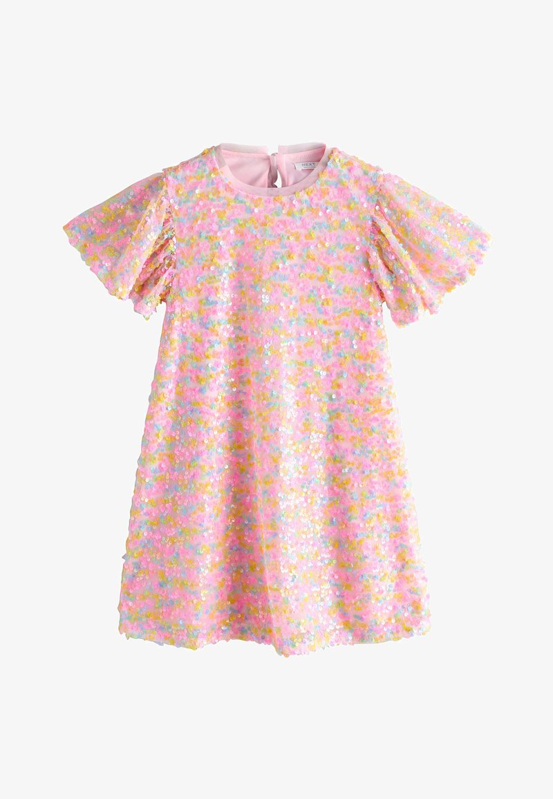 Vestido corto de manga corta en rosa, cubierto de lentejuelas multicolor iridiscentes, con cierre de botones en la parte trasera y escote redondo.