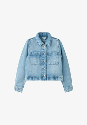 Svetlo modra kratka denim jakna s srebrnimi gumbi, dvema žepoma na prsih in nežnimi razpršenimi belimi pikami.