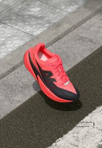 Unausgewählt, neon orange/black