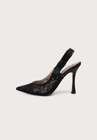 Επιλέχθηκε, blk lace
