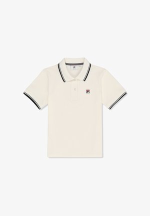 Camisa polo de manga corta blanca con ribetes negros en el cuello y los puños, tapeta de tres botones y pequeño logo bordado en el pecho.