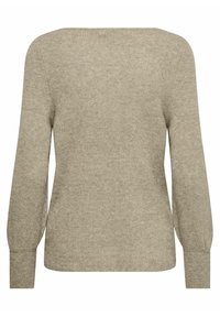 Maglione beige lavorato a maglia con maniche lunghe, scollatura ampia, texture a coste e silhouette aderente. Design semplice senza modelli o accenti visibili.