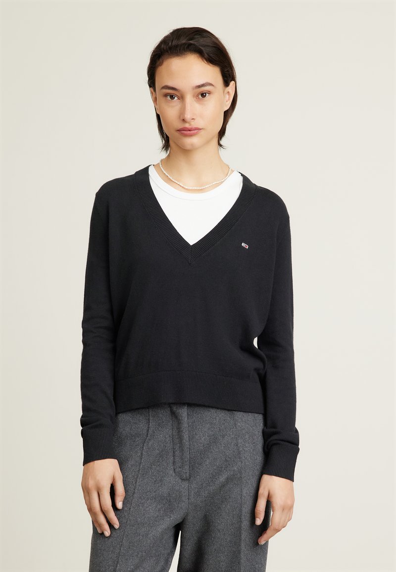 Tommy Jeans ESSENTIAL VNECK - Maglione - black