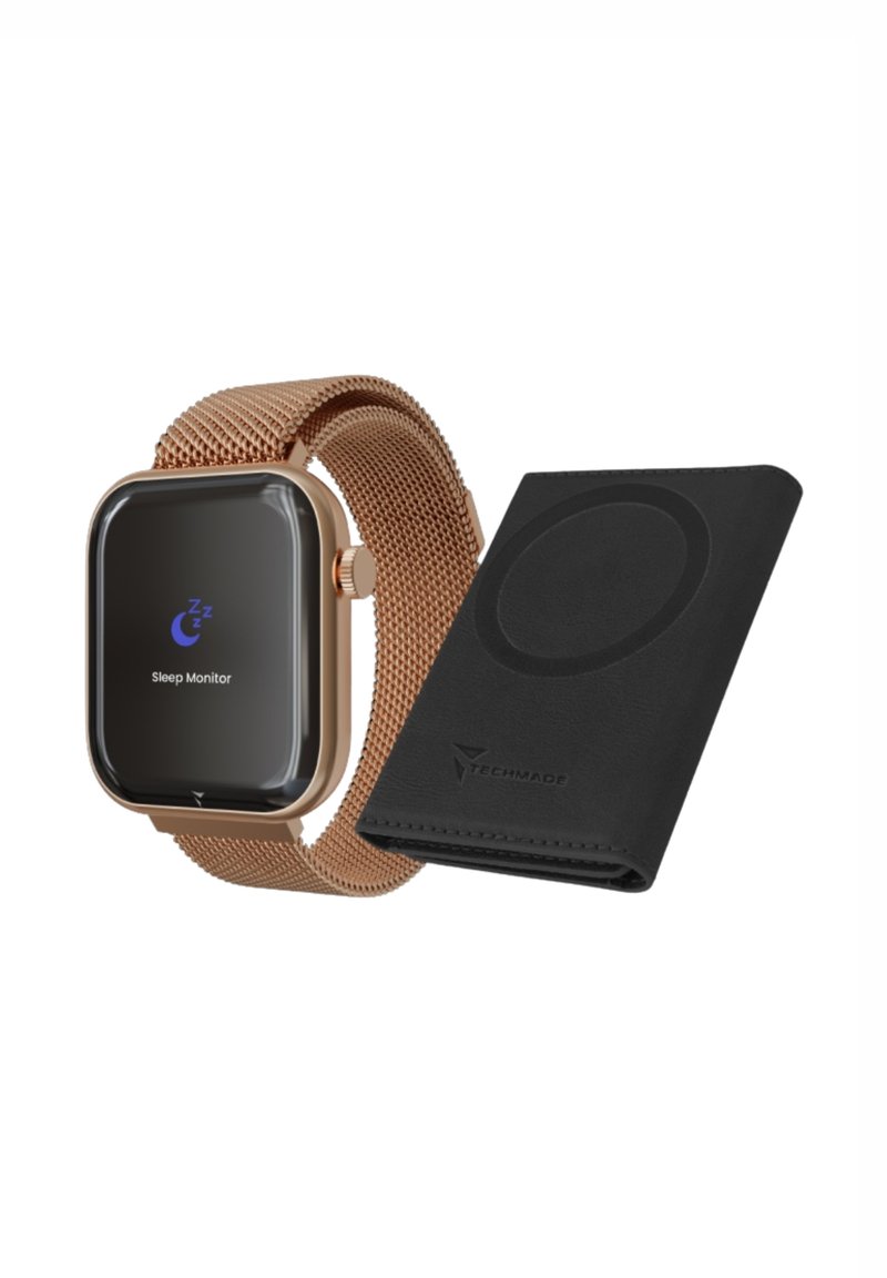 Montre intelligente avec un bracelet en maille dorée, écran carré affichant une fonctionnalité de moniteur de sommeil, à côté d'un portefeuille en cuir noir avec un design circulaire.