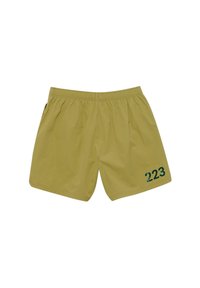 Gelbe Badehose mit elastischem Bund, Seitentaschen, glatter Textur und der Zahl "223" in grüner Farbe auf dem linken Unterschenkel aufgedruckt.
