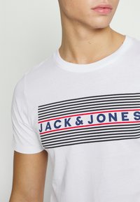 Jack & Jones ECORP LOGO SS O-NECK NOOS - T-shirt básica - white