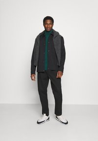 Pier One Camisola de manga comprida - green