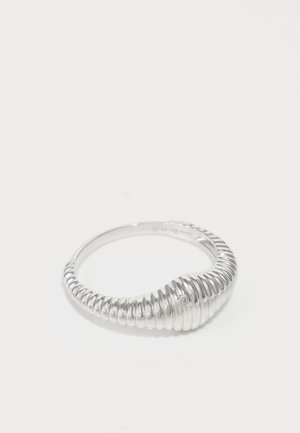 NANO CHEVALIERE OVALE BERLINGOT  - Bague - silver-coloured/white