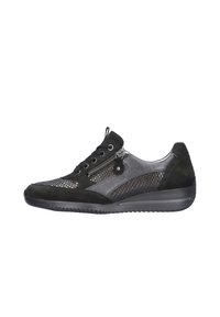 Zwarte suède en mesh sneaker met metallic accenten, ronde neus, gestructureerde bovenkant, vetersluiting en zwarte rubberen zool.