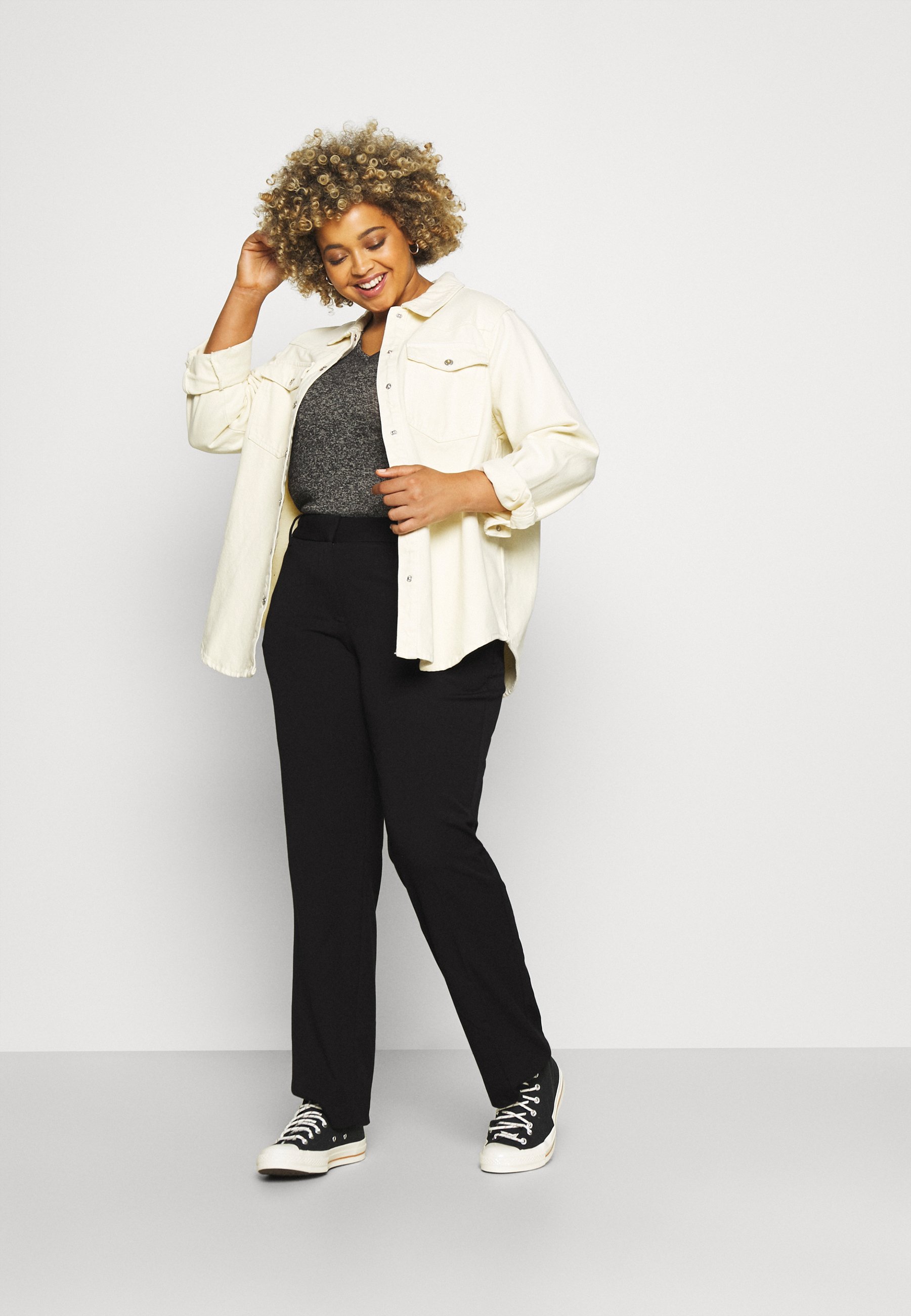 Damer VMEVERLY STRAIGHT PANT CURVE - Bukser Damer VMEVERLY STRAIGHT PANT CURVE - Bukser