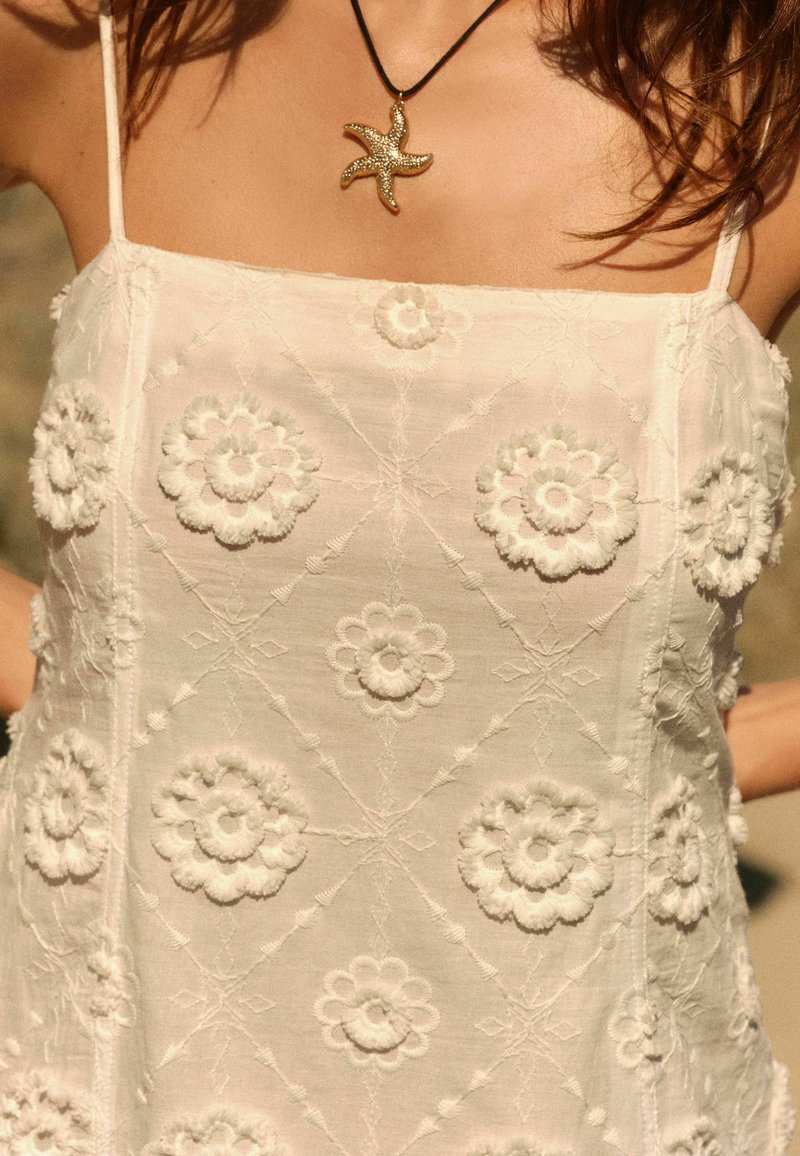Next EMBROIDERED - REGULAR FIT - Day dress - white/off-white - Zalando