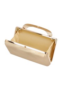 Guldfarvet clutch-taske med en struktureret design, metallisk ydre og tekstureret overflade. Indvendigt foret med glat stof, med et håndtag på toppen.