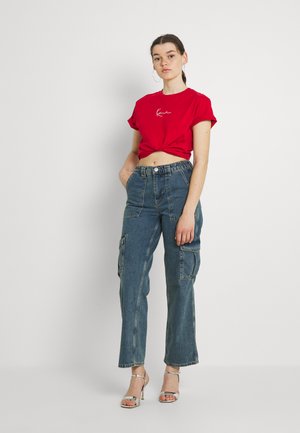 Karl Kani SMALL SIGNATURE TEE - Marškinėliai su spaudiniu - red