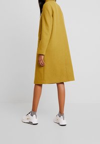 Selected Femme Klasický kabát - olive