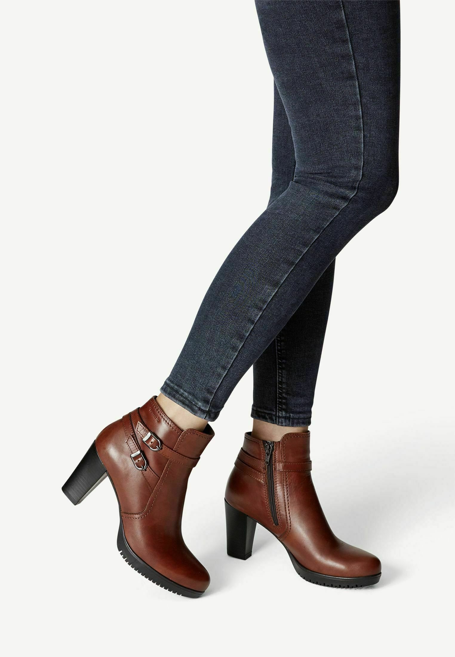 stiefeletten tamaris braun